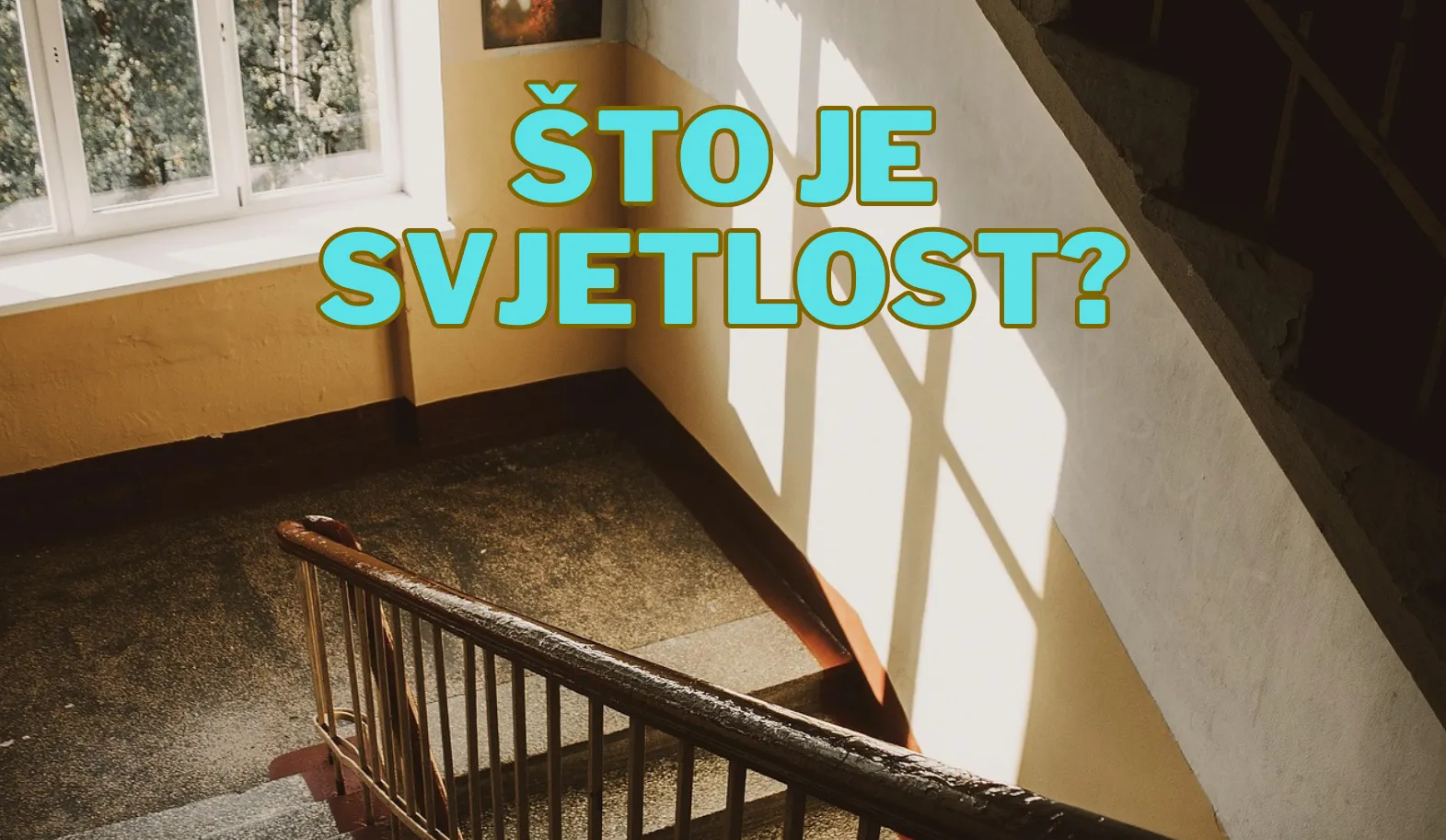 što je svjetlost: svjetlost izvana udara u hodnik